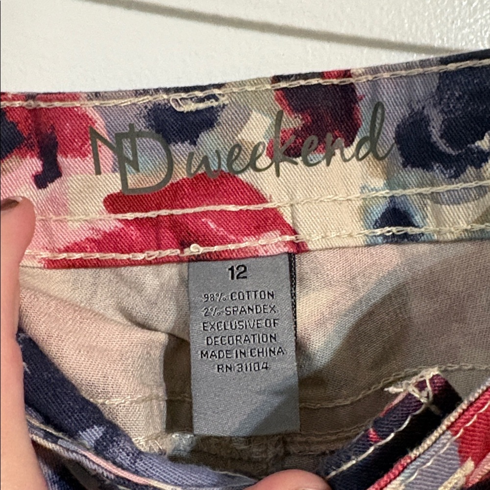 New Direction Weekend Jeans - Picture 3 of 3